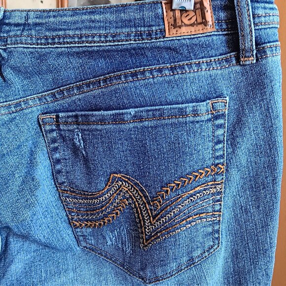 L.E.I. Bridget Curvy Bootcut Womens Jeans Size 16 Blue Denim 36x34 - Picture 5 of 6